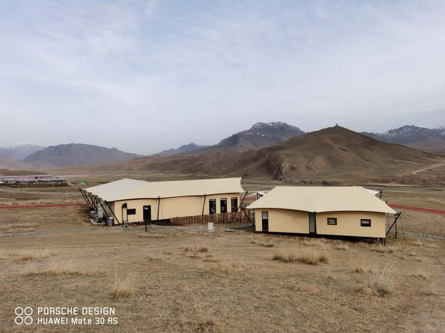 伸缩雨棚安装视频-2